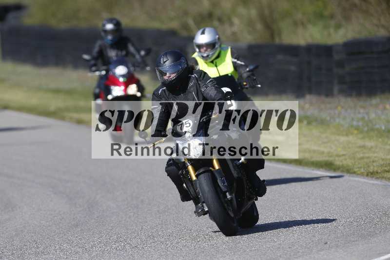 /01 02.04.2026 MAZ ADR/Gruppe gelb Gruppe gruen/75